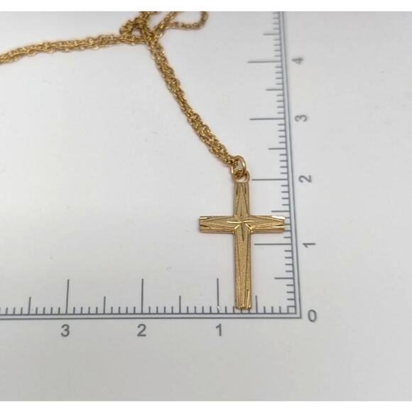 14K Gold Filled Cross Necklace Simple Classic Pendant Chain Gift Box Included - Picture 2 of 2